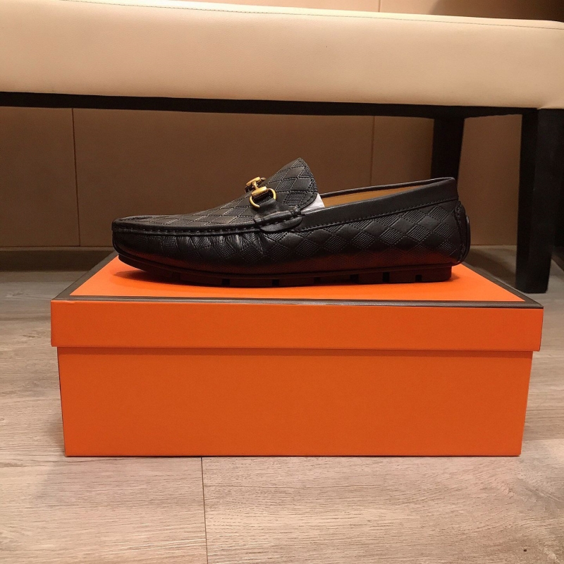 G*u*i leather shoes